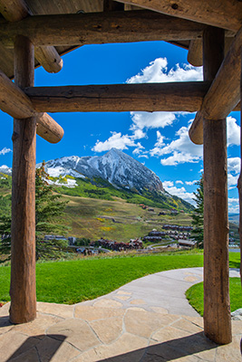 Custom Log Work under the peak of Mt Crested butte